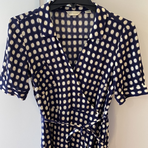 Navy polka dot collared wrap dress - Picture 7 of 7